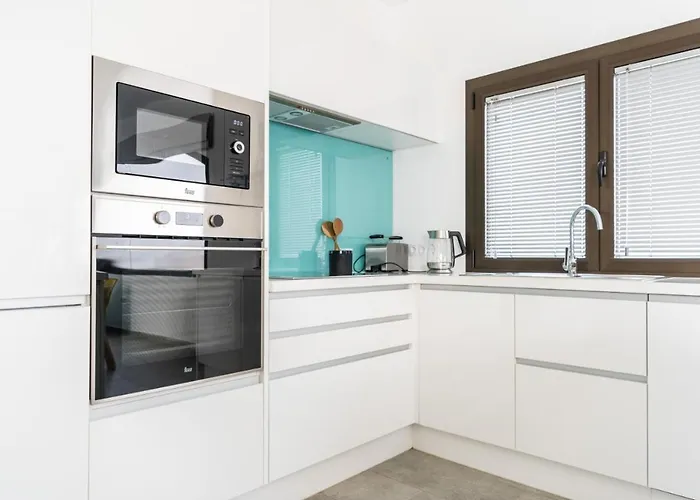 Casa Cabra * Villaverde